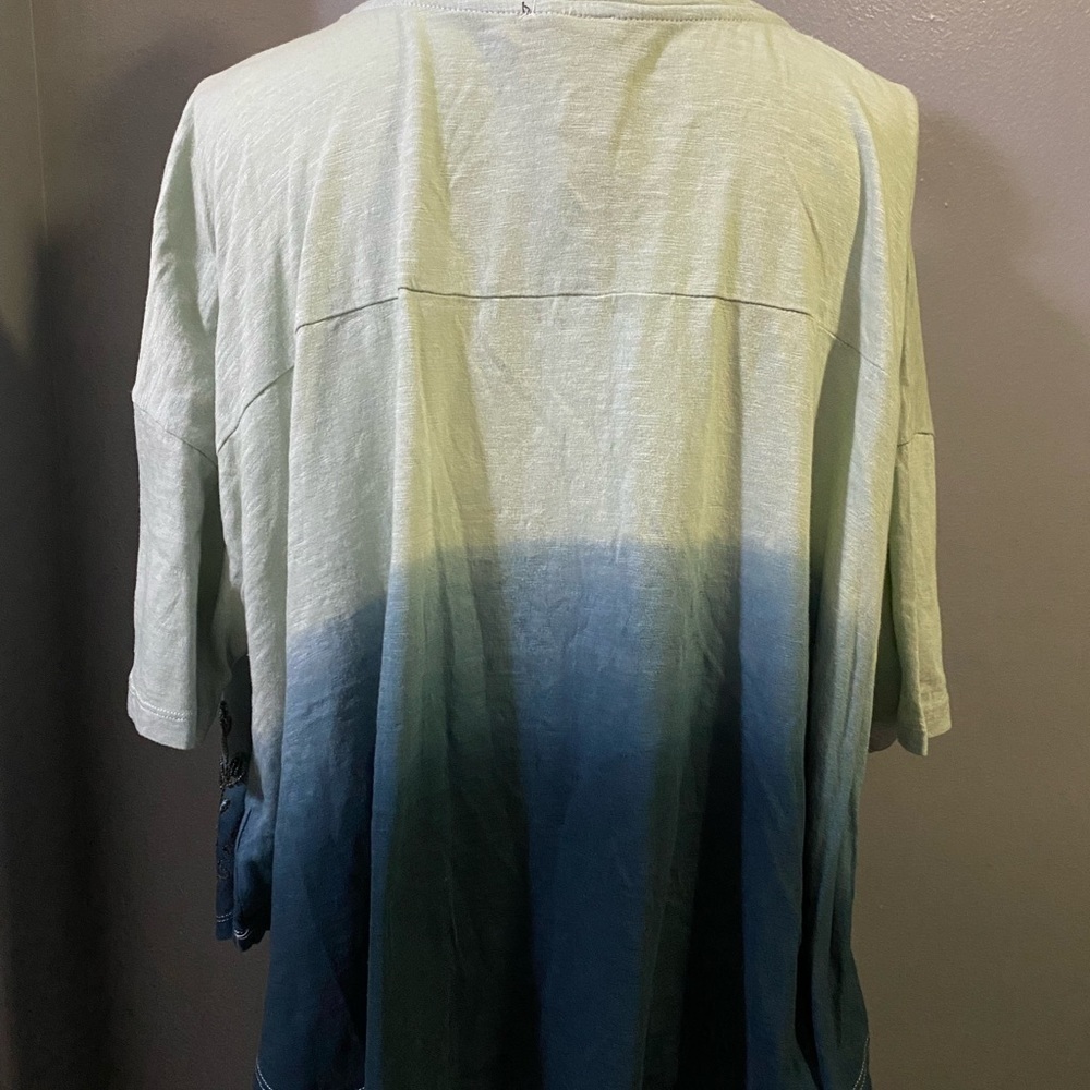 Anthropologie Akemi + Kin Ombré Tee - Picture 2 of 5